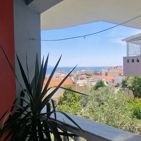 Apartament Dinos House